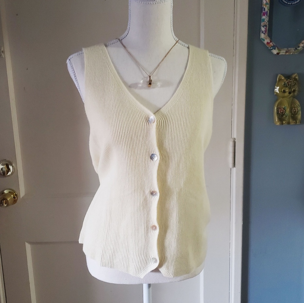 Vintage ♡ 90s Woolrich Knit Button Sweater Vest